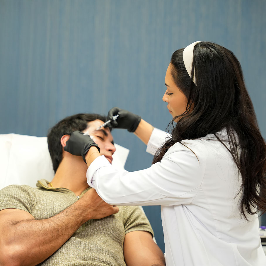 Serotonin master injector administering Dysport in Mansfield, TX